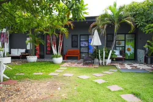 Baan Poon Garden - 7