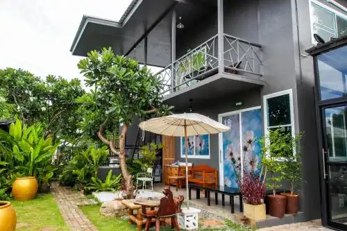 Baan Poon Garden - 1