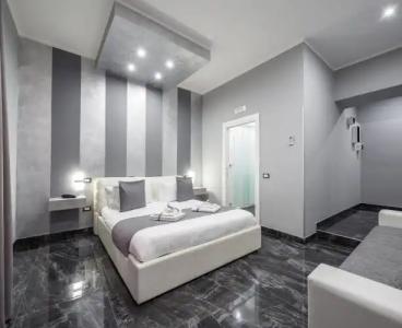 Bella Napoli Suites - 18