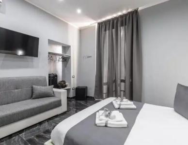 Bella Napoli Suites - 5