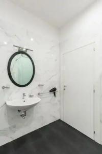 Bella Napoli Suites - 22