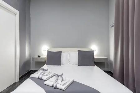 Bella Napoli Suites - 7