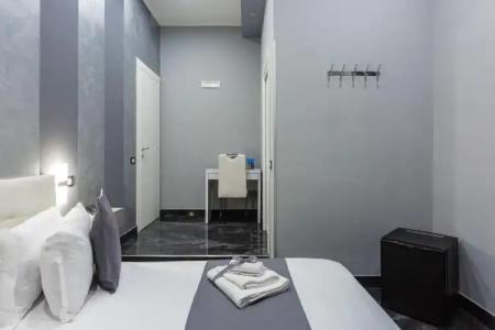 Bella Napoli Suites - 15