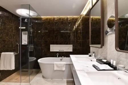SKYVIEW Resort Phuket Patong Beach - SHA Extra Plus - 66