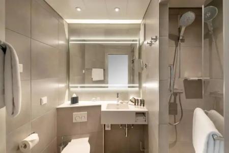 Moxy Munich Ostbahnhof - 8