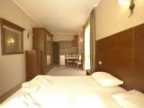 Suite with balcony and with city view