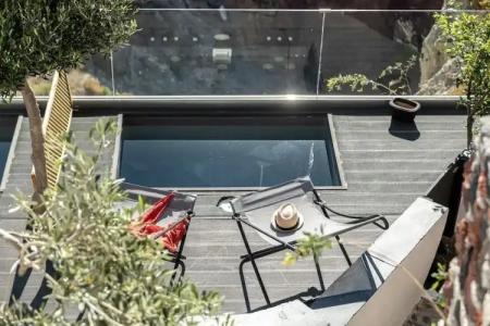 Pearl of Caldera Oia - Boutique by Pearl Collection - 27