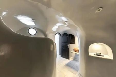 Pearl of Caldera Oia - Boutique by Pearl Collection - 77