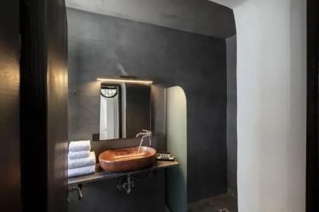 Pearl of Caldera Oia - Boutique by Pearl Collection - 44