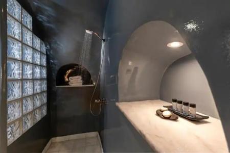 Pearl of Caldera Oia - Boutique by Pearl Collection - 194