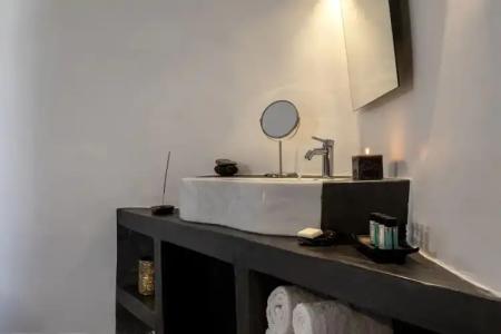 Pearl of Caldera Oia - Boutique by Pearl Collection - 167