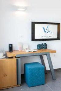 Volcanic Arc Suites - 25