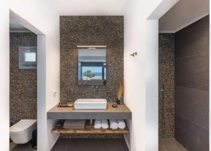 Volcanic Arc Suites - 47