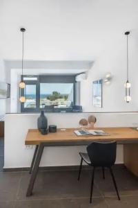 Volcanic Arc Suites - 45