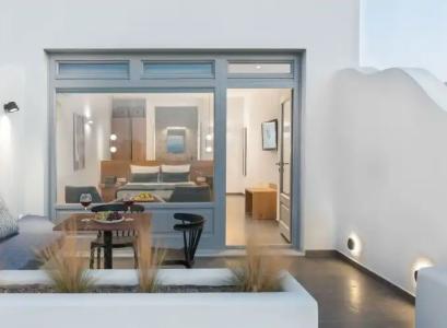 Volcanic Arc Suites - 56