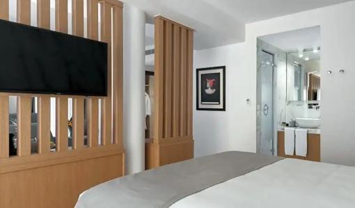 Elia Ermou Athens - 53