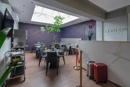 Aeolos Luxury Suites - 17