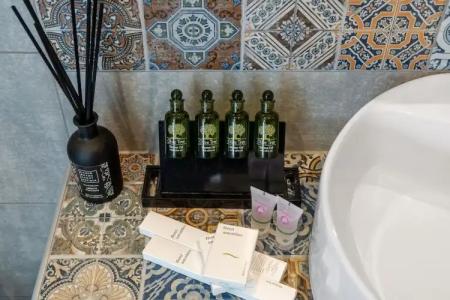 Aeolos Luxury Suites - 32