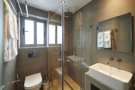 Meni & Apartments under New Management - 26