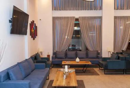 Meni & Apartments under New Management - 8