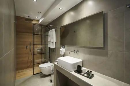 Meni & Apartments under New Management - 54