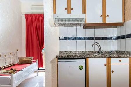 OASIS APARTMENTS - 60