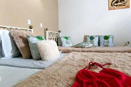 OASIS APARTMENTS - 76