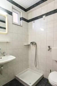 OASIS APARTMENTS - 6