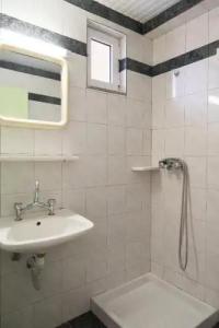 OASIS APARTMENTS - 24