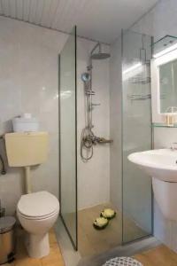 OASIS APARTMENTS - 5