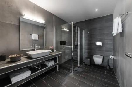 Santorini Main Square - 64