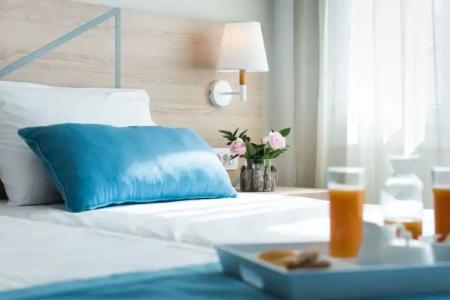 Santorini Main Square - 29