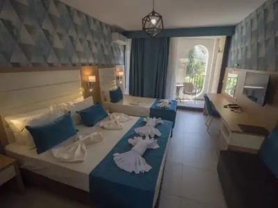 PEARL BEACH RESORT - Hills & Villas - 1