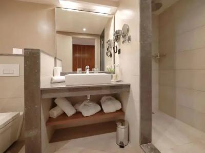 Kenzi Rose Garden - 110