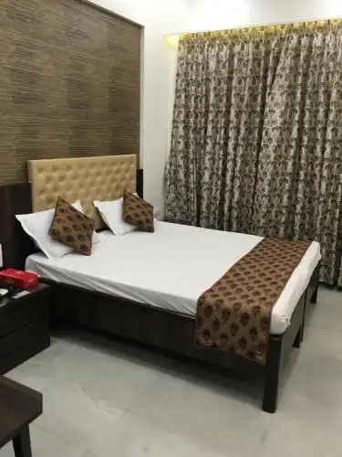 Antique - Colaba - 13