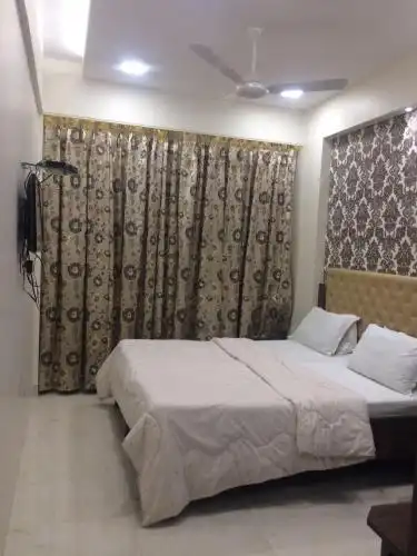 Antique - Colaba - 15
