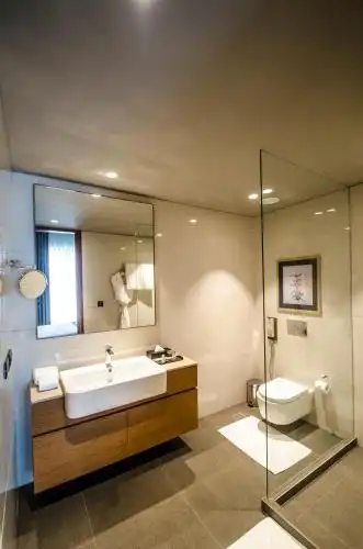 Altair - A Boutique - 2