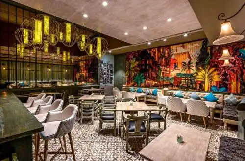 Altair - A Boutique - 4