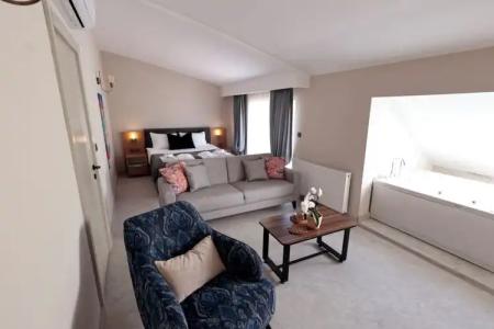 Livia Residence - 101