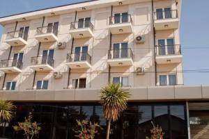 Meridian Hotel, Tirana