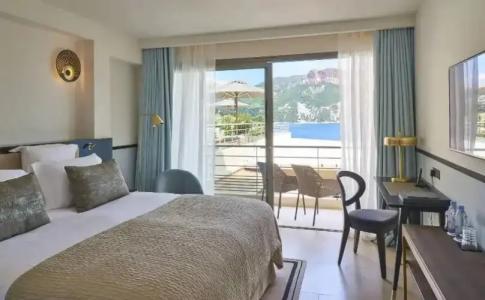 Hôtel les Roches Blanches - 91