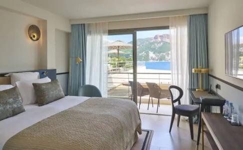 Hôtel les Roches Blanches - 73