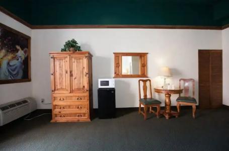 Miami Gardens Inn & Suites - 22