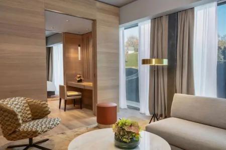 Hyatt Regency Zurich Airport Circle - 1
