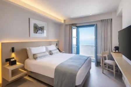 Aeifos Boutique - 70