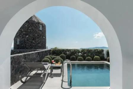 Aeifos Boutique - 102