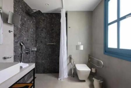 Aeifos Boutique - 76