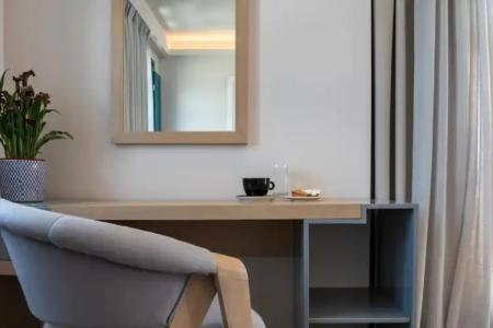 Aeifos Boutique - 86