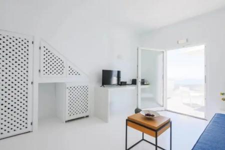 Aeifos Boutique - 122