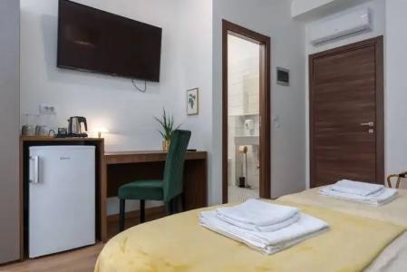 Aurora Rooms - 2